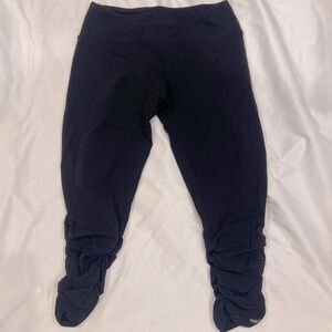 Public Myth black 24”   Low rise Ruffel leggings